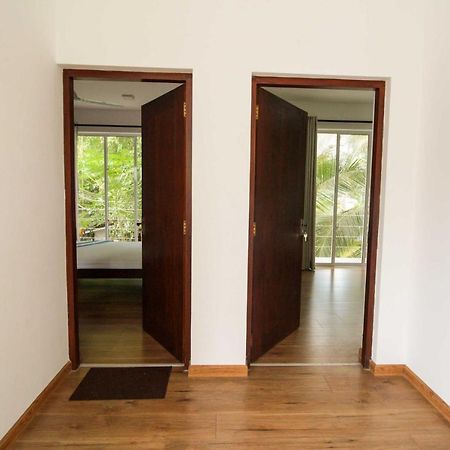 Yoho White Siri Hotel Panadura Exterior photo